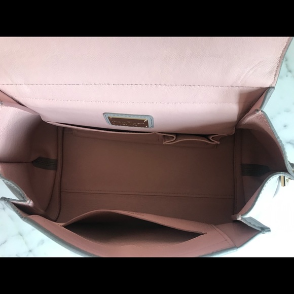 Salvatore Ferragamo Sofia Tote - Picture 6 of 6